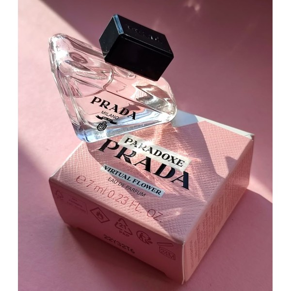 Prada Paradoxe Virtual Flower