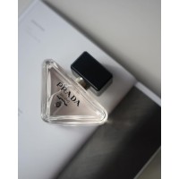 Prada Paradoxe Virtual Flower