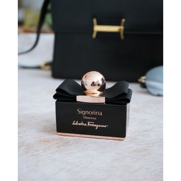 Salvatore Ferragamo Signorina Misteriosa